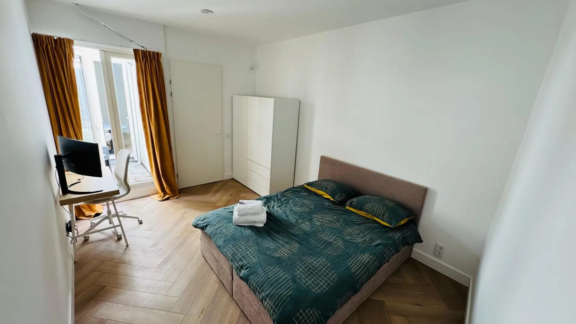 Sunshine Suites Утрехт Нидерланды